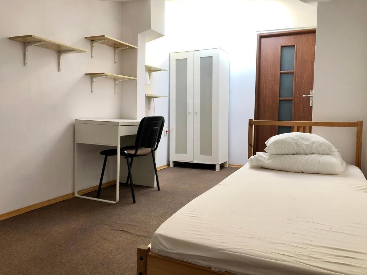 Student-House Kazimierzowska Hostel Warsawa Bagian luar foto