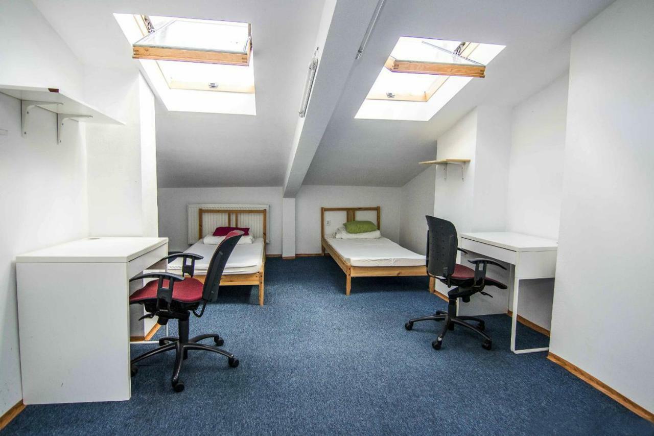 Student-House Kazimierzowska Hostel Warsawa Bagian luar foto