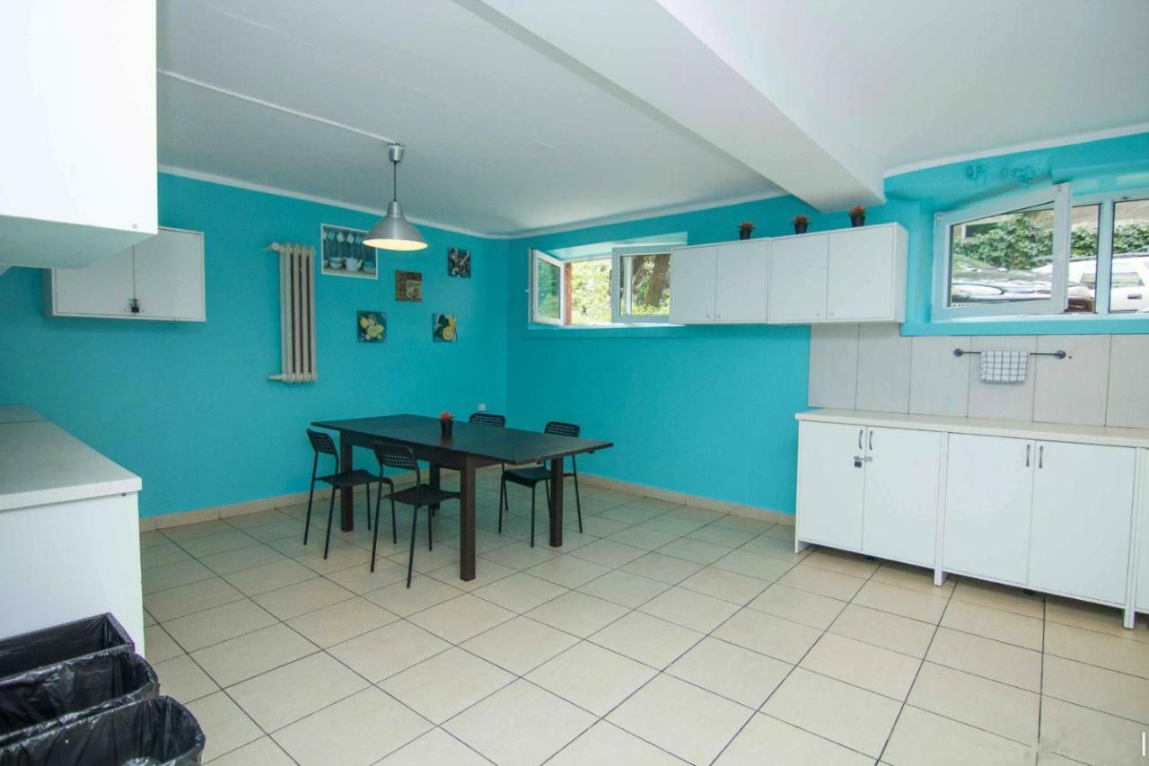 Student-House Kazimierzowska Hostel Warsawa Bagian luar foto